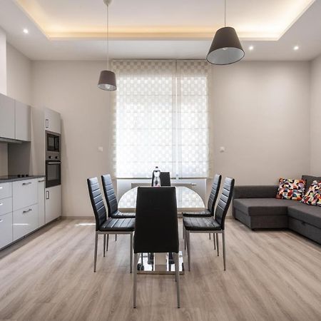 Cascade Corvin Apartment Budapest Esterno foto