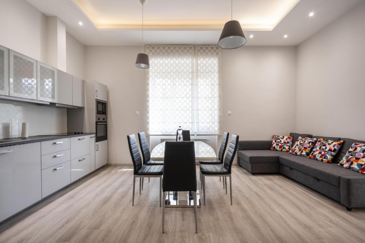Cascade Corvin Apartment Budapest Esterno foto