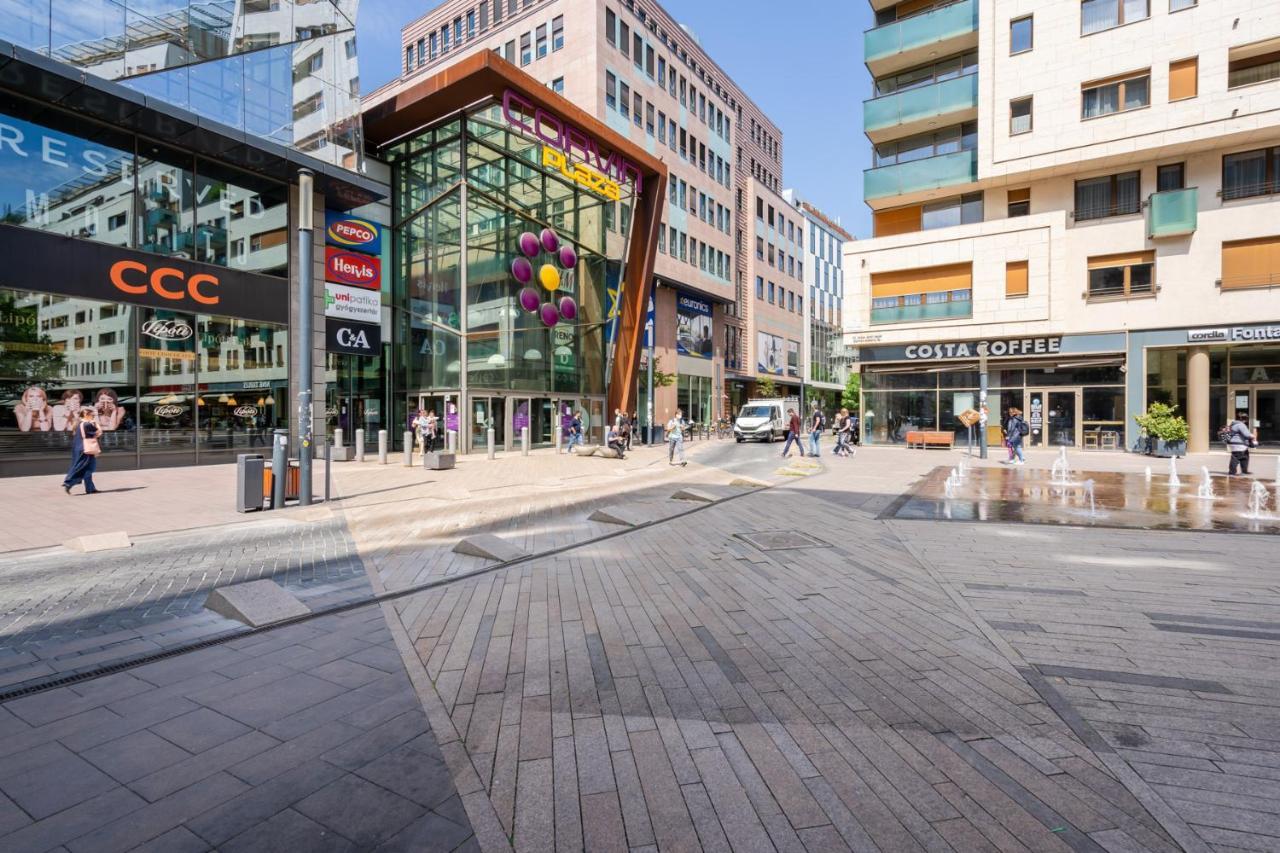 Cascade Corvin Apartment Budapest Esterno foto
