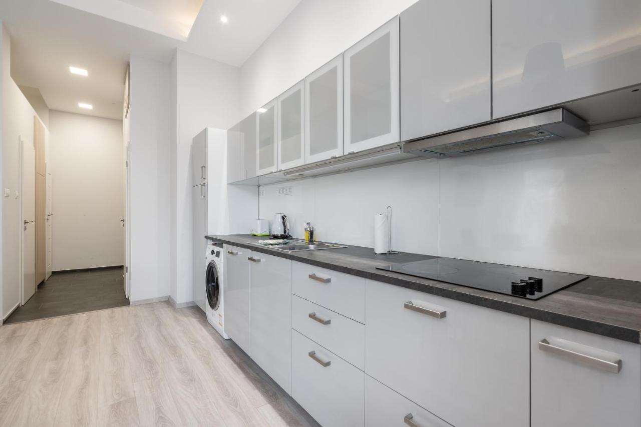 Cascade Corvin Apartment Budapest Esterno foto
